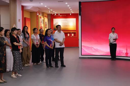 https://www.sxufe.edu.cn/__local/E/97/84/D3EDA42849E96441B0DF350A16F_D3CCB685_3DD49.jpg