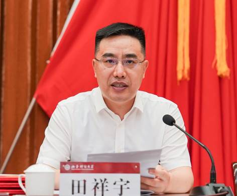 https://news.sxufe.edu.cn/__local/A/69/04/B3D4C5C81842FEFDC7CD8CD27E4_78FB4C2A_16AD2.jpeg
