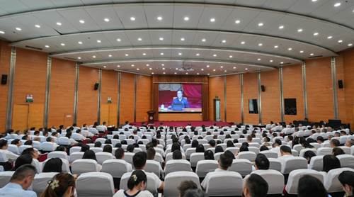 https://news.sxufe.edu.cn/__local/E/38/0B/67EB03A8FF4CB21590C8EF79281_1451139A_283FA.jpeg